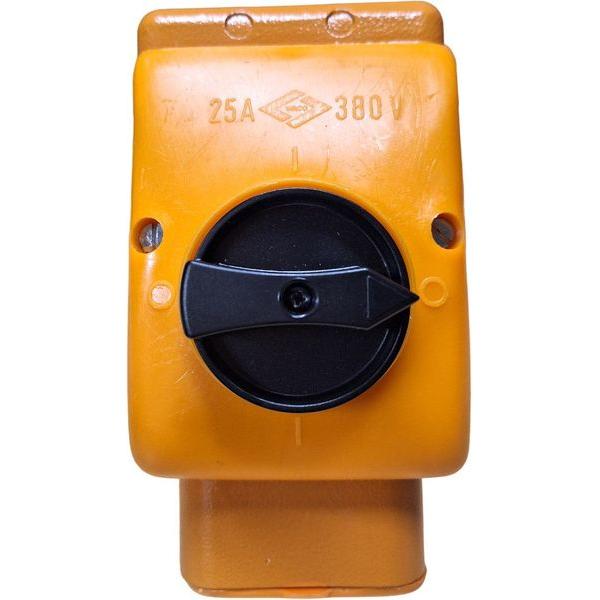 Nova 25A 3P Industrial Welding Socket