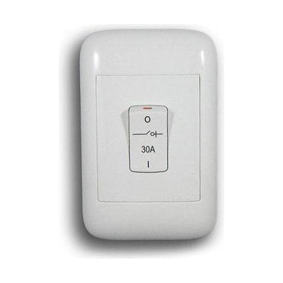 Onesto Isolator 2X4 30A White